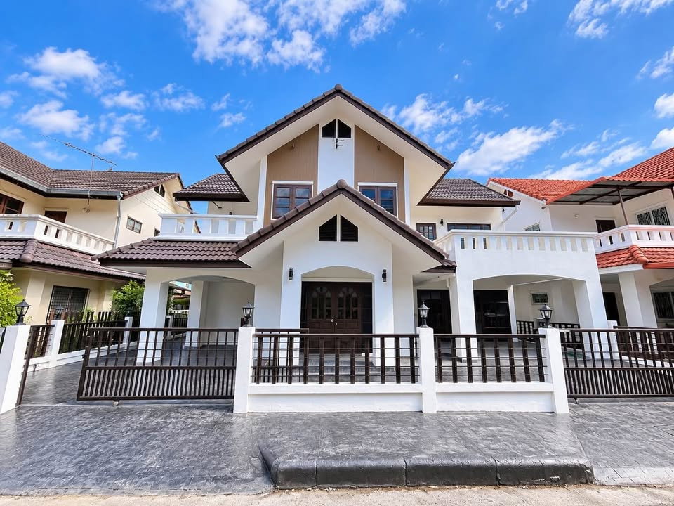 รูป 🏡🔥 บ้านใหญ่ 254 ตร.ม. ราคาไม่ถึง 3 ล้าน! 📍 หมู่บ้านขวัญเวียง หางดง เชียงใหม่ 📞063-664-9056 เมย์ - รูปที่ 4/5
