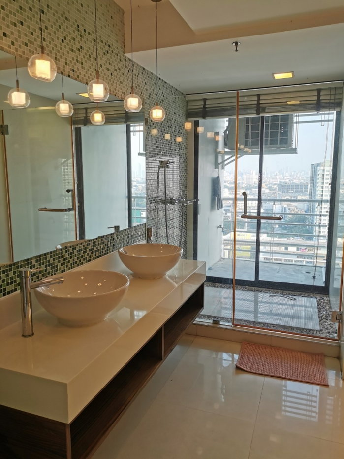 picture Lumpini place pinklao 64sq.m. /corner/spacious/19k - 7/13