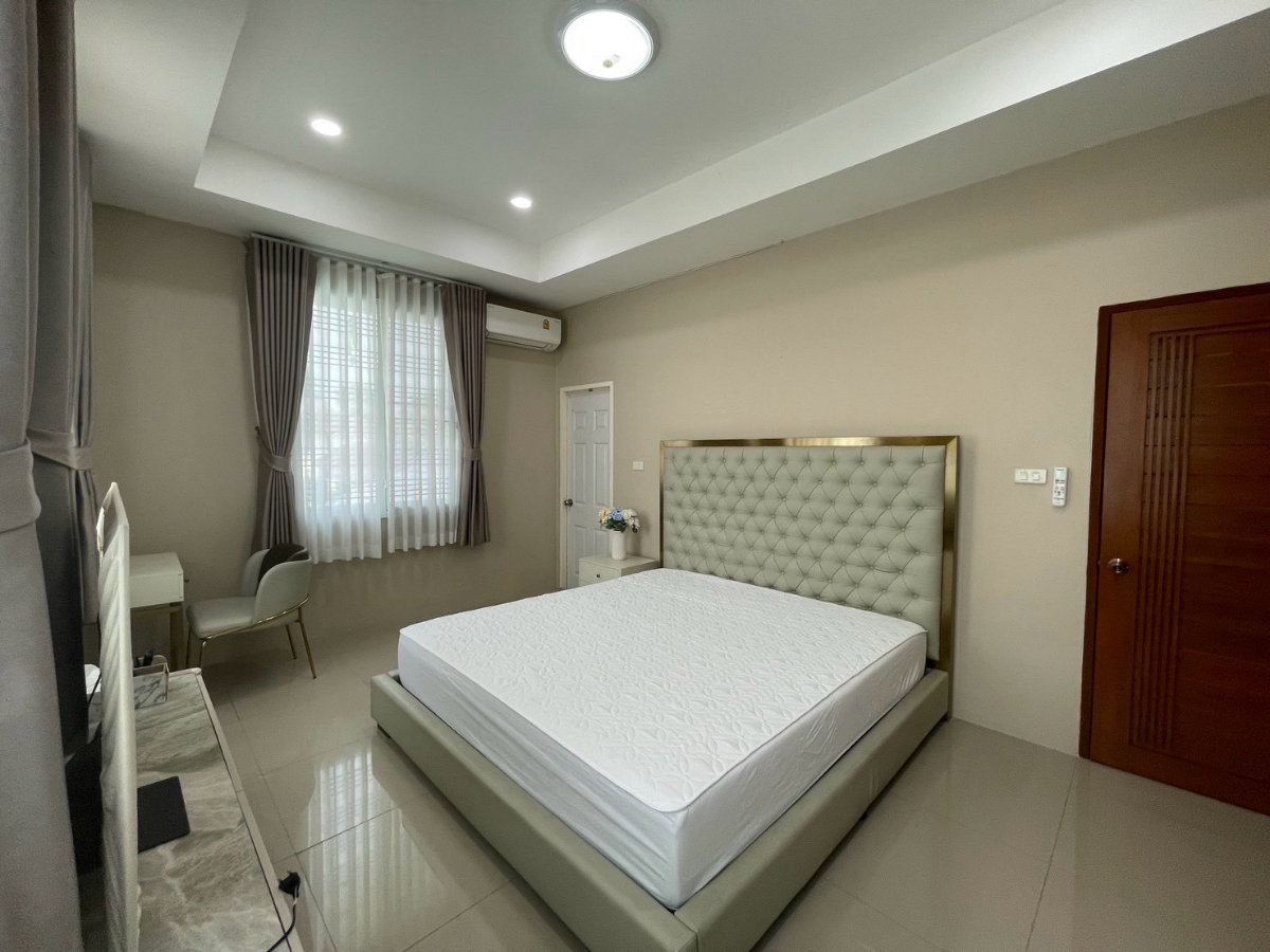 รูป ให้เช่า Luxury Private Pool Villa ออเงิน–รามอินทรา | ที่ดิน 1 ไร่ | 5 ห้องนอน 6 ห้องน้ำ | สระว่ายน้ำส่วนตัว | พร้อมเข้าอยู่ - รูปที่ 23/30