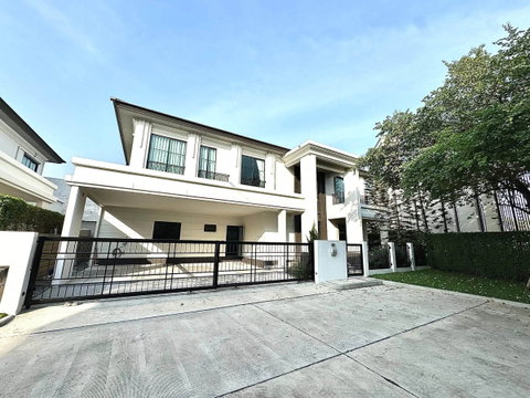🏡✨ ให้เช่าบ้านเดี่ยวหรู เศรษฐสิริ บางนา–สุวรรณภูมิ | โครงการคุณภาพจากแสนสิริ พร้อม Solar Cell และ EV Charger เฟอร์นิเจอร์ครบ พร้อมเข้าอยู่