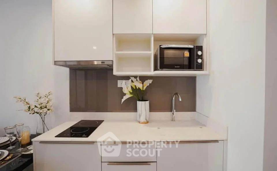 picture 100m To BTS Udom Suk | 2-BR At Ideo Mobi Sukhumvit 66 (ID 2884297) - 3/8