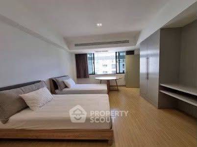 picture Spacious 2-BR 160 Sqm Villa Bajaj 300m To MRT Sukhumvit (ID 3456874) - 8/12