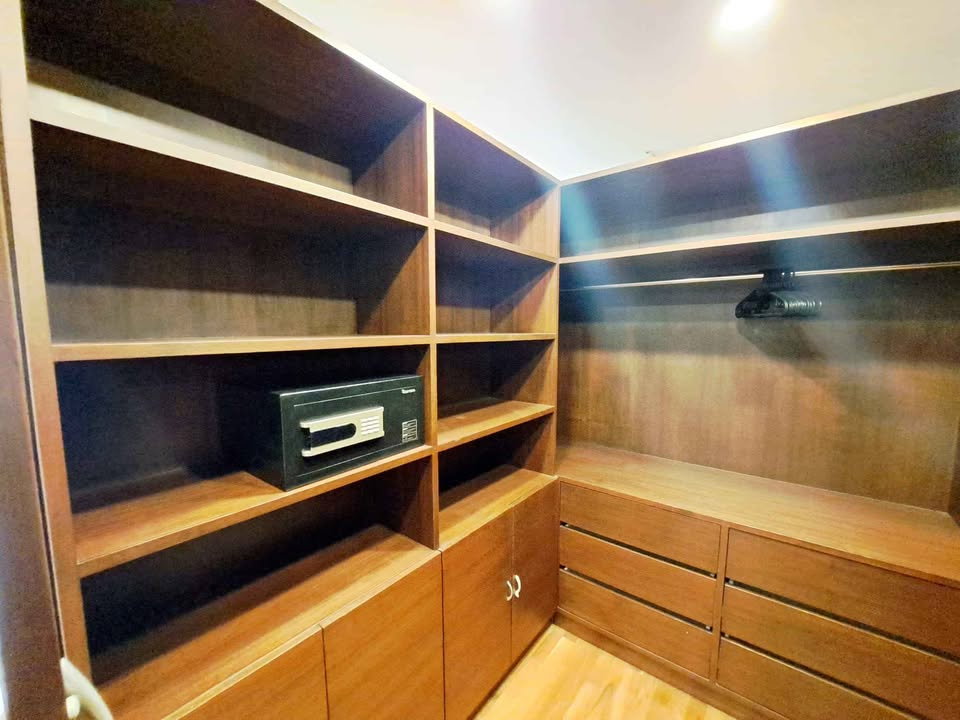 รูป +++เช่าด่วน+++ Avenue 61 ** 2 ห้องนอน 107 ตร.ม. แต่งครบพร้อมเข้าอยู่!!! - รูปที่ 12/20