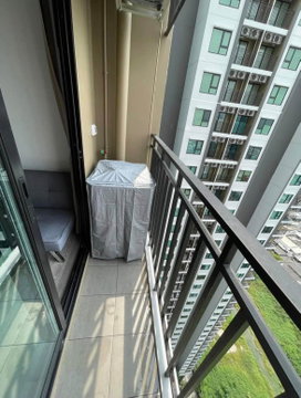 🔥 High-floor view for under 10,000! Book now before it’s gone! 🔥 🏢 Kensington Sukhumvit-Thepharak