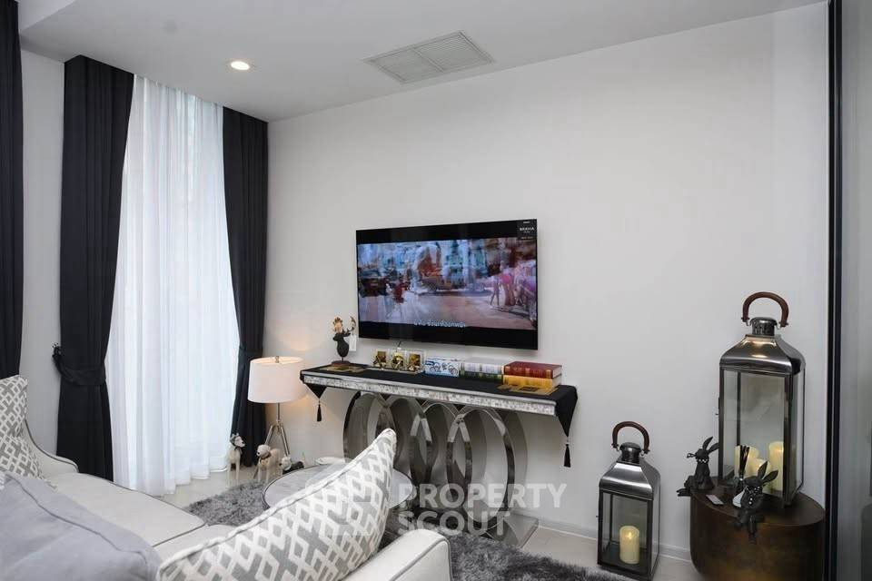 picture 1-BR Condo at Noble Ploenchit near BTS Phloen Chit (ID 2450500) - 8/14
