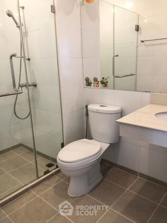 picture 2-BR Condo at Town Sukhumvit 71 near ARL Ramkhamhaeng (ID 2473888) - 11/11