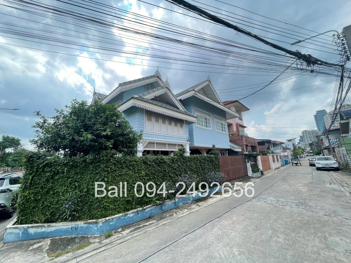 picture ðĨ For Sale: 2.5-Storey Detached House on a Corner Plot with a Home Office Soi 20 Mithuna, Yaek 6 - 2/19