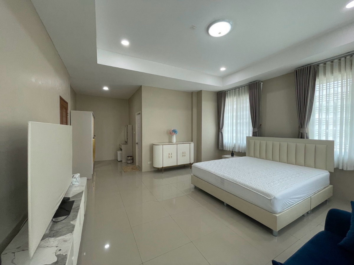 รูป ให้เช่า Luxury Private Pool Villa ออเงิน–รามอินทรา | ที่ดิน 1 ไร่ | 5 ห้องนอน 6 ห้องน้ำ | สระว่ายน้ำส่วนตัว | พร้อมเข้าอยู่ - รูปที่ 29/30