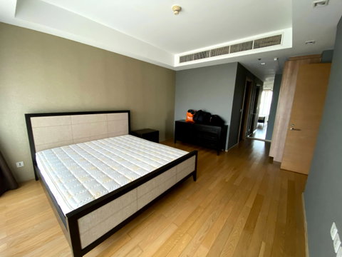 🔥 Condo for Rent at PRIVE BY SANSIRI  Near BTS Chit Lom & BTS Phloen Chit