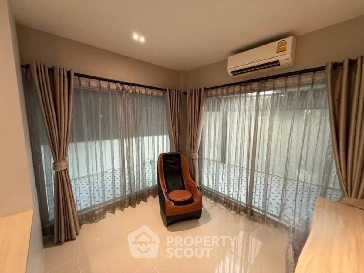 รูป บ้าน 3 ห้องนอน ในโครงการ Life Bangkok Boulevard Wongwaen - Onnut 2 ย่านดอกไม้ (ID 3457853) - รูปที่ 13/13