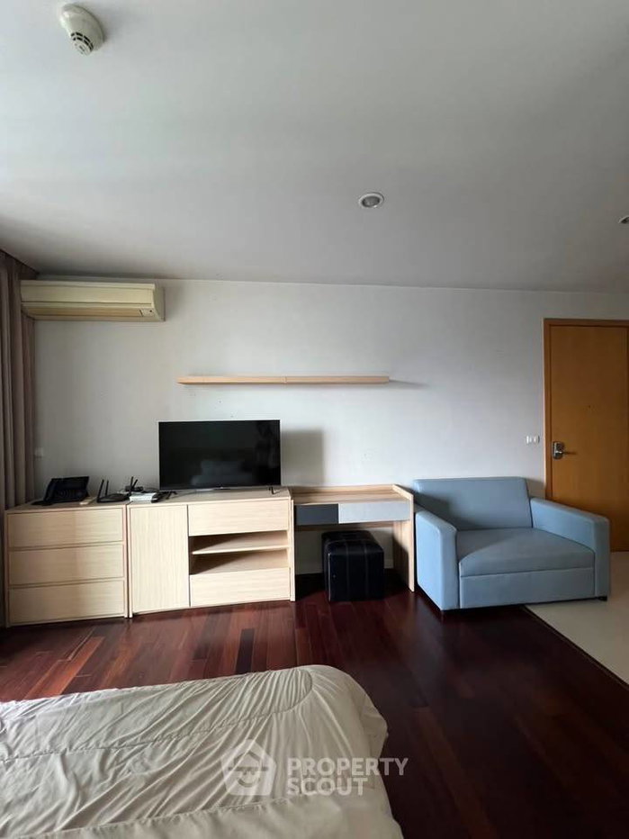 picture 1-BR Condo at Circle Condominium near MRT Phetchaburi (ID 3456427) - 3/8