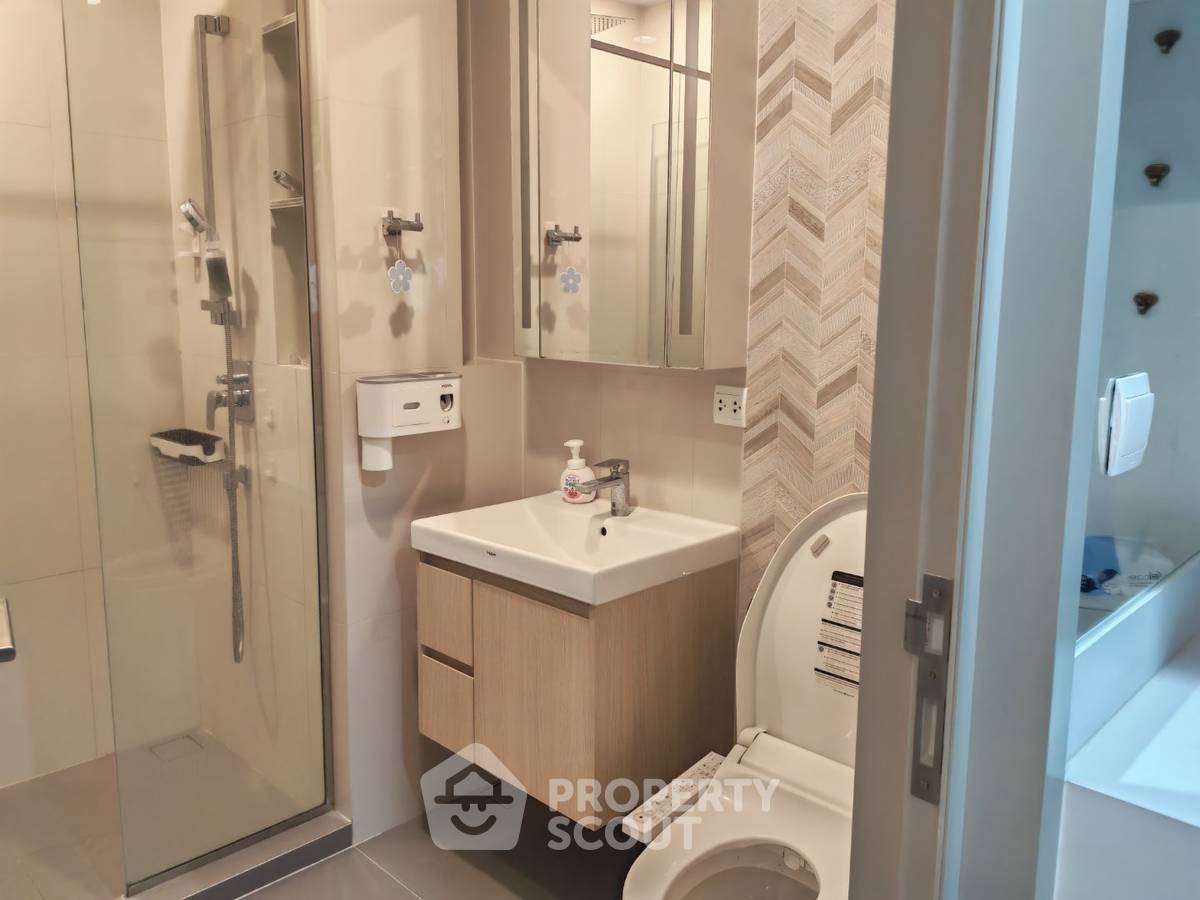 รูป ห้องนอน 1 ห้อง ชั้น 19 Oka Haus Sukhumvit 36 BTS Thong Lor (ID 1526765) - รูปที่ 14/17