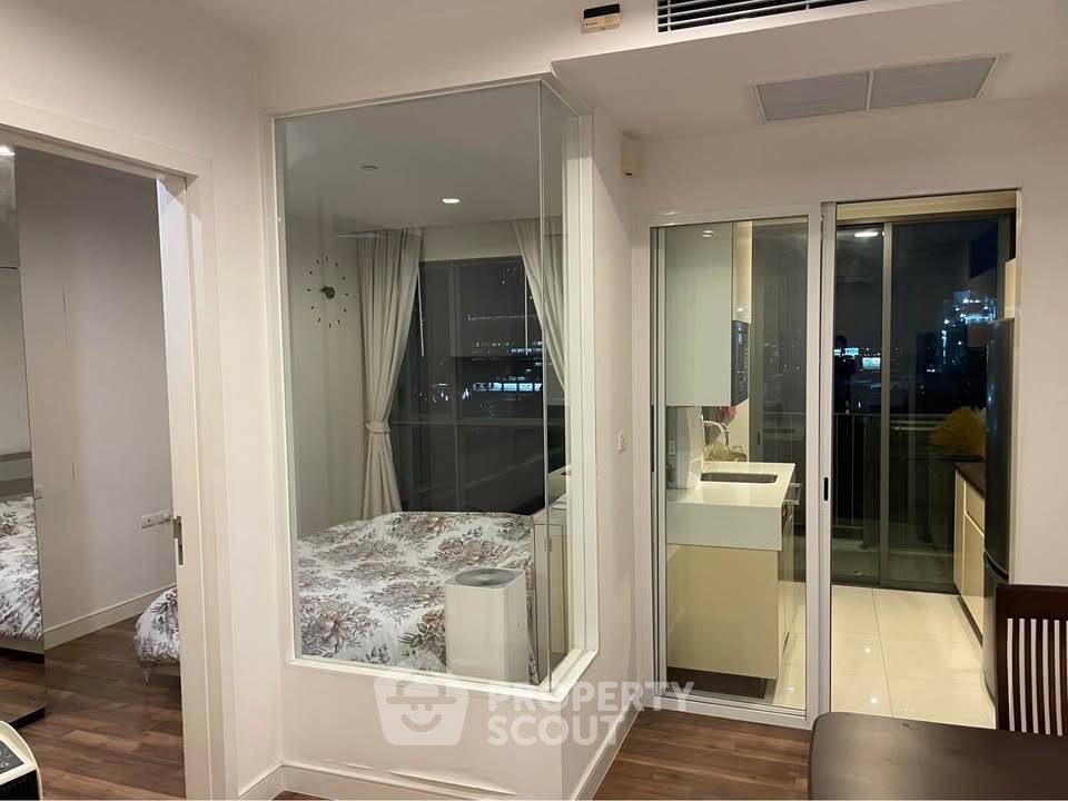 picture 100m To BTS Punnawithi | 1-BR The Room Sukhumvit 62 (ID 3454520) - 3/8