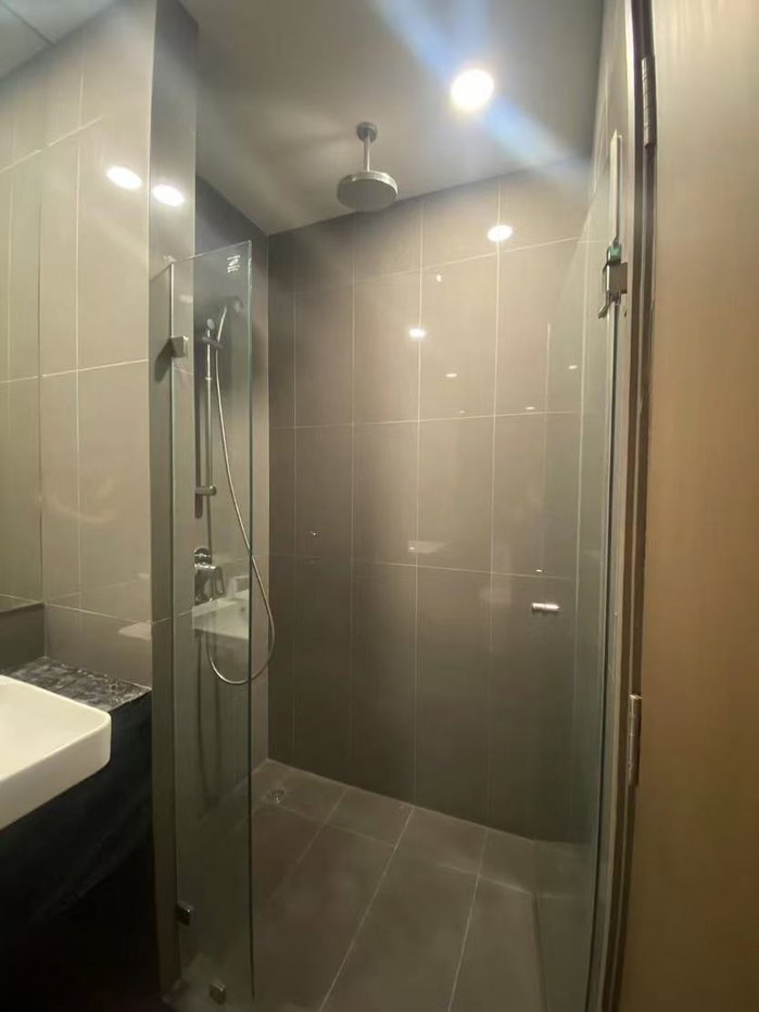 รูป Condo for rent at แอชตัน จุฬา-สีลม พื้นที่ใช้สอย : 35 ตร.ม. ชั้น : 56 1 ห้องนอน 1 ห้องน้ำ เฟอร์นิเจอร์ พร้อมเครื่องใช้ไฟฟ้า พร้อมอยู่ - รูปที่ 8/12