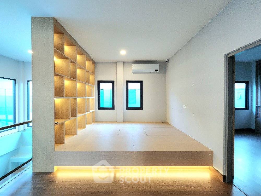 รูป บ้าน 4 ห้องนอน ขนาด 313 ตร.ม. ให้เช่า The City Bangna (ID 3457871) - รูปที่ 5/11