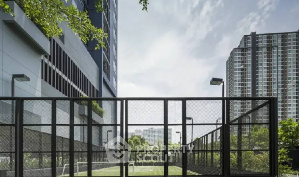 picture 18th-Floor 1-BR Condo At The Base Sukhumvit 77 Near BTS On Nut (ID 1254770) - 3/7