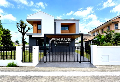 Houses for sale Central Plaza Westgate : Chaiyapruek Bangbuathong / 4 Bedrooms #HBBT007