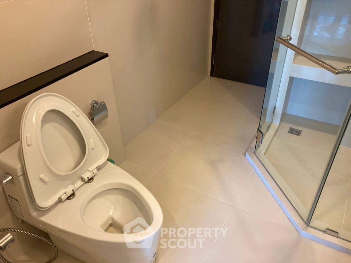 picture 2-BR Condo at The Crest Sukhumvit 34 near BTS Thong Lor (ID 739147) - 9/26
