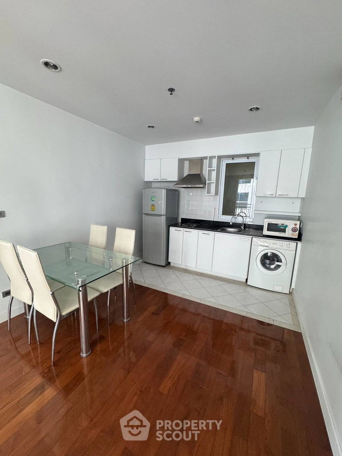 picture 22nd-Floor 1-BR 100m To BTS Surasak At Baan Siri Silom (ID 3388304) - 3/6