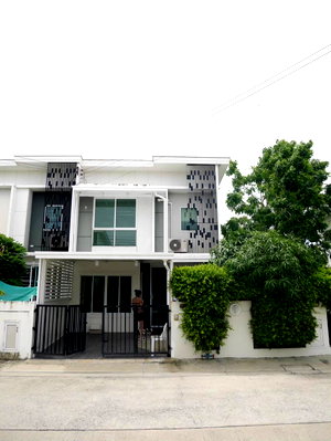 Townhouses for sale Denla British School : Baanpruksa Prime Bangphlu - Ratchapruek / 3 Bedrooms #TBBT003