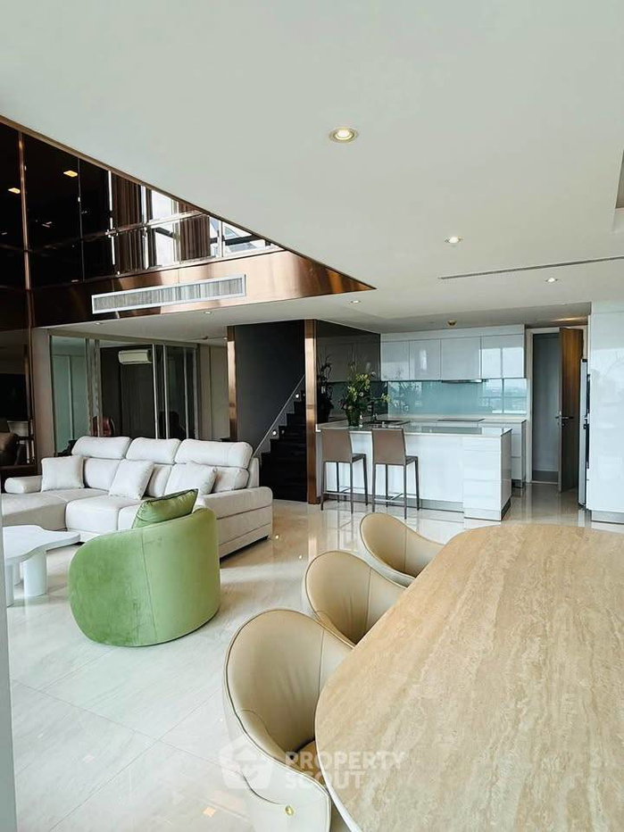 picture 30th–31st-Floor 4-BR H Sukhumvit 43 Near BTS Phrom Phong (ID 3454772) - 3/15