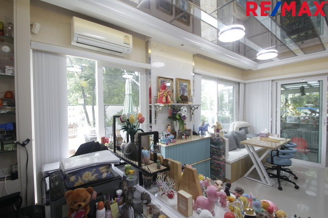 รูป บ้านเดี่ยวคาซ่าวิลล์สุขุมวิท103 เฉลิมพระเกียรติร.๙ซ.22 บ้านรุ่นใหญ่ตกแต่งต่อเติมพร้อมอยู่ ทำเลเด่นหลังมุมตรงข้ามสวนหน้าโครงการ71.7วา ราคาถูก - รูปที่ 7/20