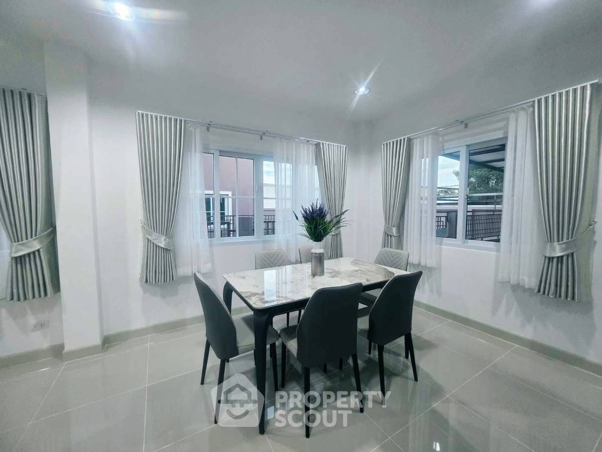 รูป ทาวน์เฮ้าส์ 3 ห้องนอน 148 ตร.ม. ให้เช่าในโป่ง บางละมุง ชลบุรี (ID 3457959) - รูปที่ 12/13