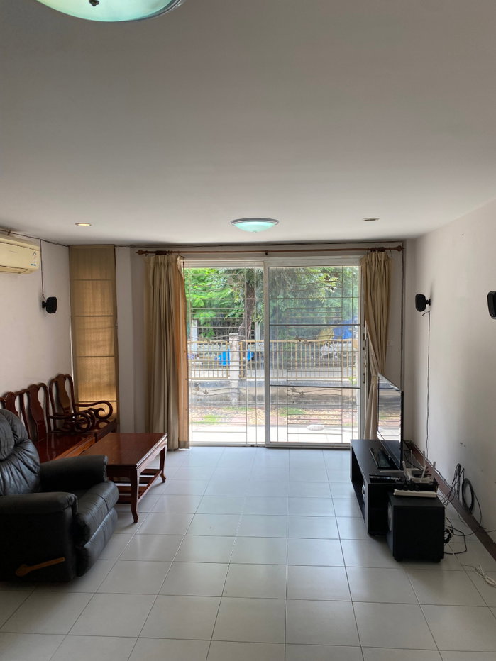 รูป 🏡✨ ให้เช่าบ้านเดี่ยว 2 ชั้น สัมมากร มีนบุรี | บ้านหลังมุม พื้นที่กว้าง 65ตร.ว. ทำเลหทัยราษฎร์–มีนบุรี เดินทางสะดวก! - รูปที่ 3/16