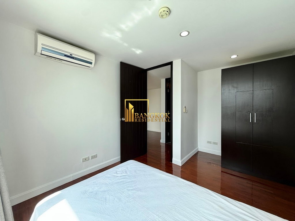 รูป Beautiful 4 Bedroom Apartment in Central Sathorn - BR0722AP - รูปที่ 31/44