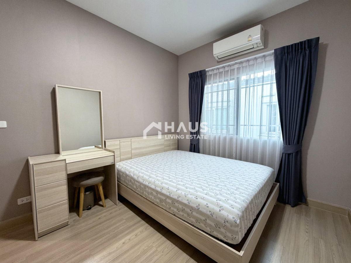 picture Q District Westgate / 4 Bedrooms #TBBT001 - 12/18