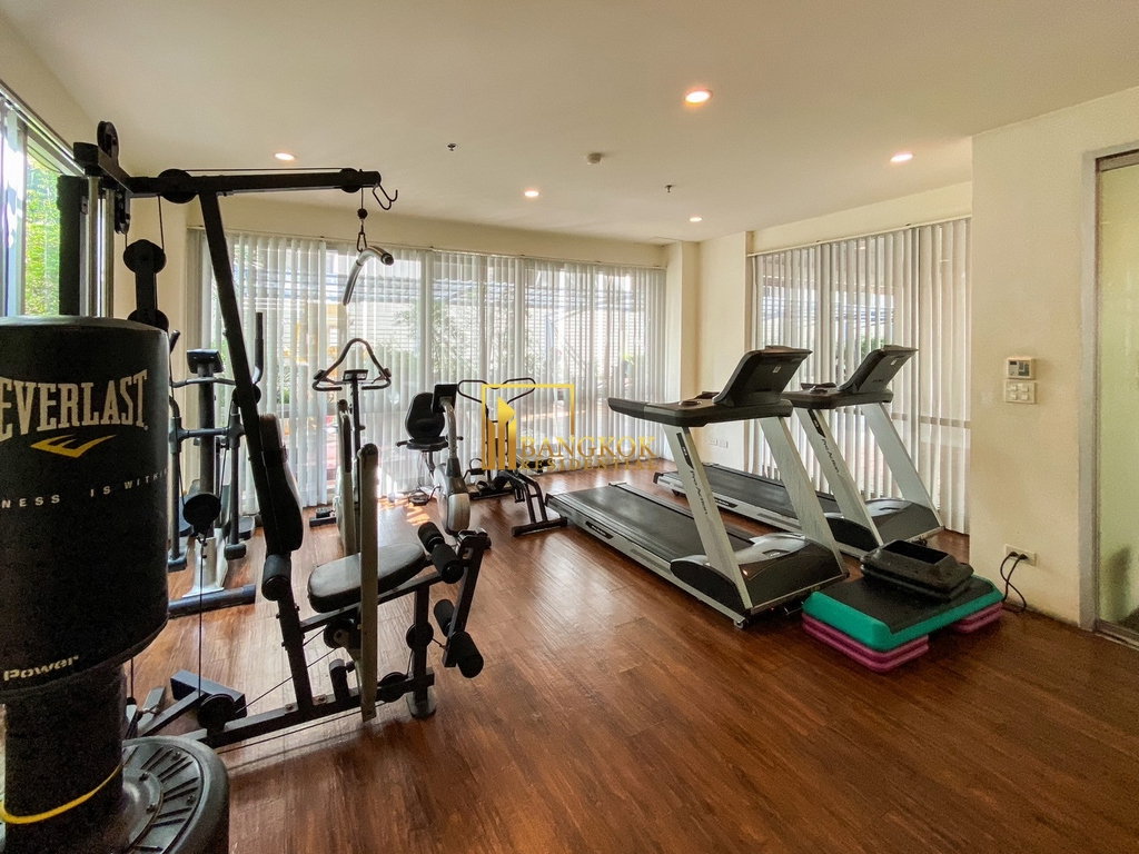 รูป Beautiful 4 Bedroom Apartment in Central Sathorn - BR0722AP - รูปที่ 38/44