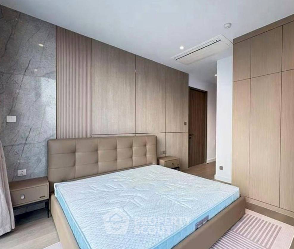 picture 18th-Floor 3-BR At Supalai Icon Sathon Near MRT Silom (ID 2727303) - 4/8
