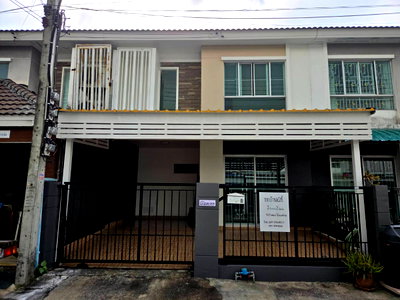 Townhouses for sale Tesco Lotus Srinakarindra : Sell Townhouse Pruksa ville 49 Renovate