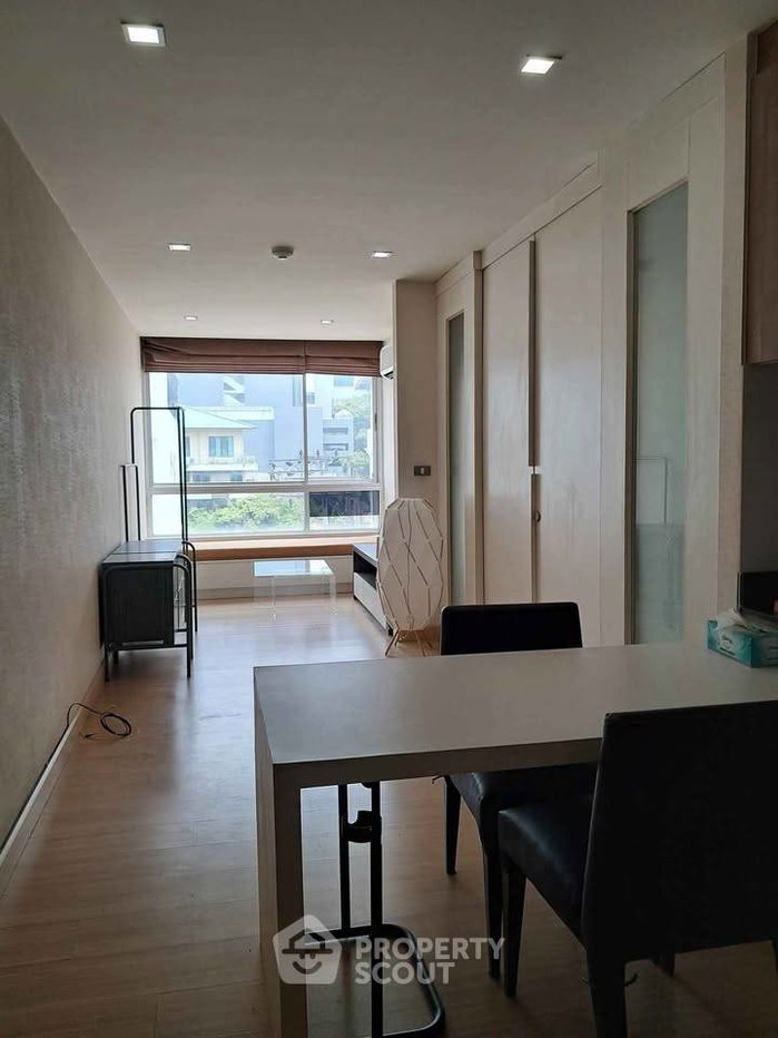 picture 2-BR 47 Sqm Condo At Tree Condo Sukhumvit 42, 300m to BTS Phra Khanong (ID 3081220) - 2/8