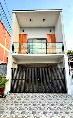 ทาวน์โฮม วิทยาลัยพยาบาลบรมราชชนนีนนทบุรี : MEE.  บ้านสวย  ทำเลประชาชื่น  #หมู่บ้านประชานิเวศน์ 3  ถนนสามัคคี  ประชาชื่น  ใกล้เดอะมอลล์ งามวงศ์วาน  ใกล้ศูนย์ราชการแจ้งวัฒนะ