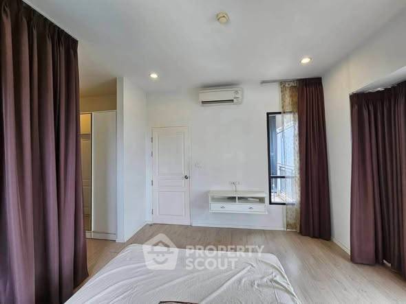 รูป ขายคอนโด 2 ห้องนอน S1 Condominium Rama 9 ย่านสวนหลวง (ID 3457189) - รูปที่ 3/11