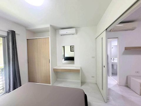 The Seed Sathorn - Taksin