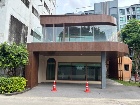 ขาย พื้นที่ร้านค้าปลีก หน้าคอนโด