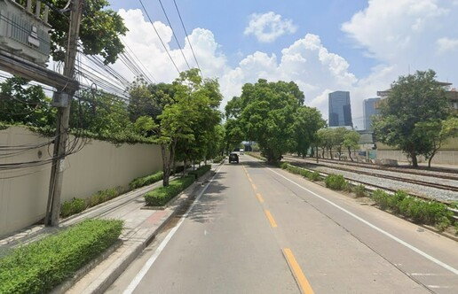 รูป ขายที่ดิน ถนนเชื้อเพลิง ใกล้ โรงพยาบาล MedPark - รูปที่ 1/4
