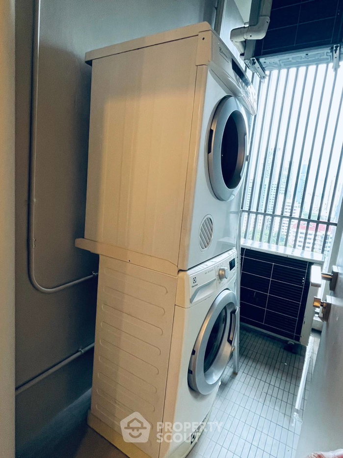 picture 1-BR Condo at The Room Sukhumvit 21 near MRT Sukhumvit (ID 3456888) - 12/14
