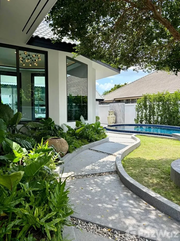 picture Beautifully Renovated Modern Pool Villa for Rent! 6895191 - 21/29