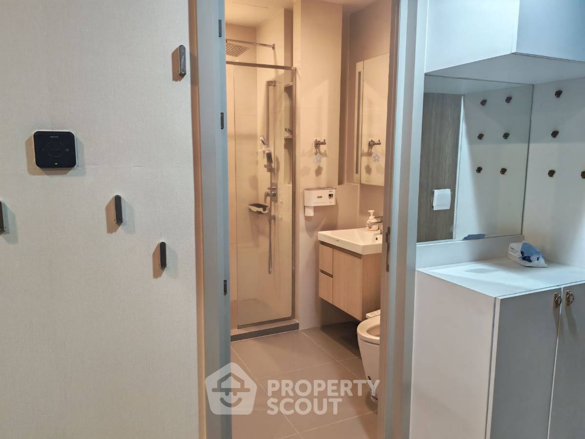 รูป ห้องนอน 1 ห้อง ชั้น 19 Oka Haus Sukhumvit 36 BTS Thong Lor (ID 1526765) - รูปที่ 10/17