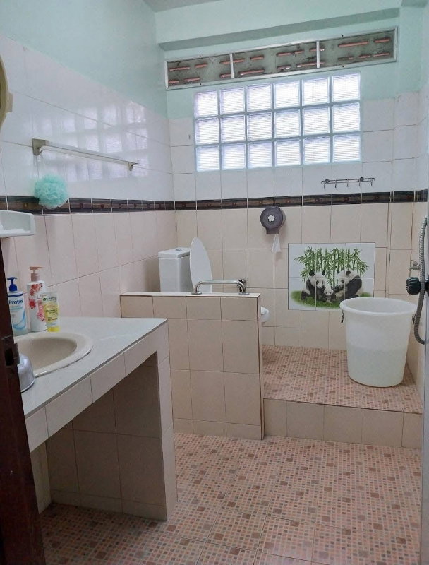 รูป 🏡 ขายบ้านหลังใหญ่ ทำเลดี กลางใจเมืองศรีสะเกษ 🏡 - รูปที่ 5/12