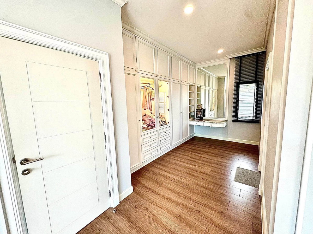 รูป 🏡✨ ให้เช่าบ้านเดี่ยวหรู เศรษฐสิริ บางนา–สุวรรณภูมิ | โครงการคุณภาพจากแสนสิริ พร้อม Solar Cell และ EV Charger เฟอร์นิเจอร์ครบ พร้อมเข้าอยู่ - รูปที่ 7/12