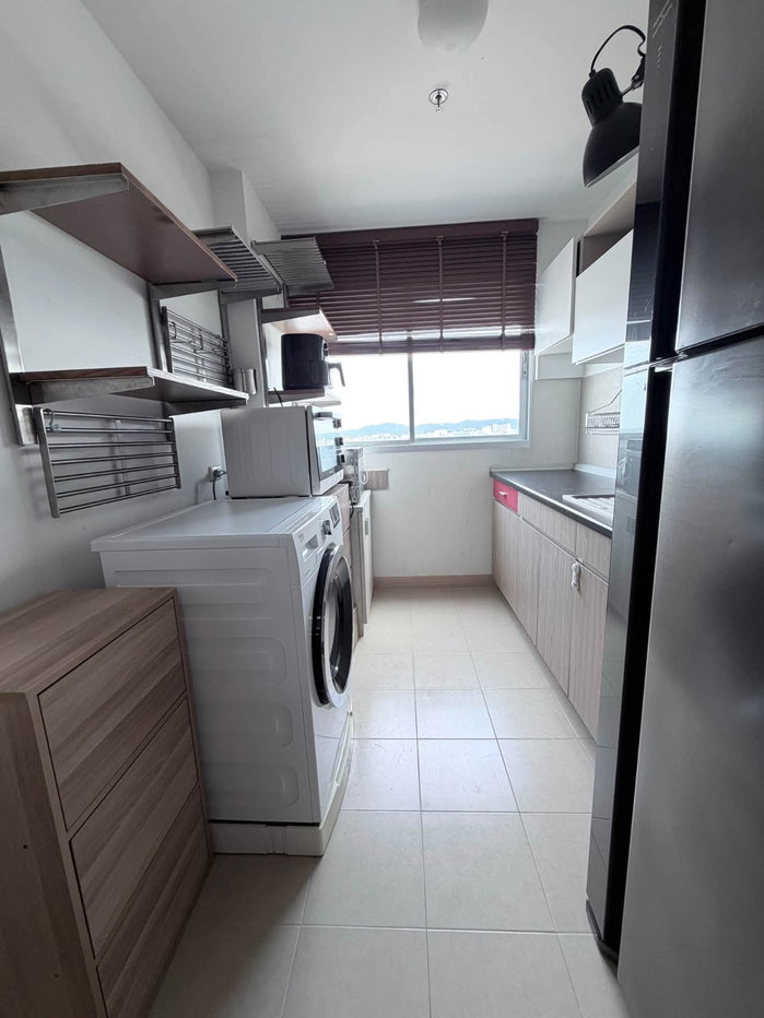 picture Please add Line only // 💞 The owner lives there himself.  corner room, pool view. - 3/9