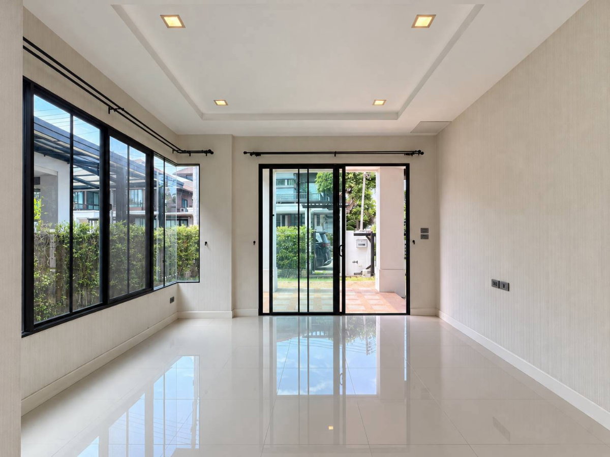 picture For Sale: Beautiful House in Setthasiri Sansai – Great Location (ID:775HS) - 3/13