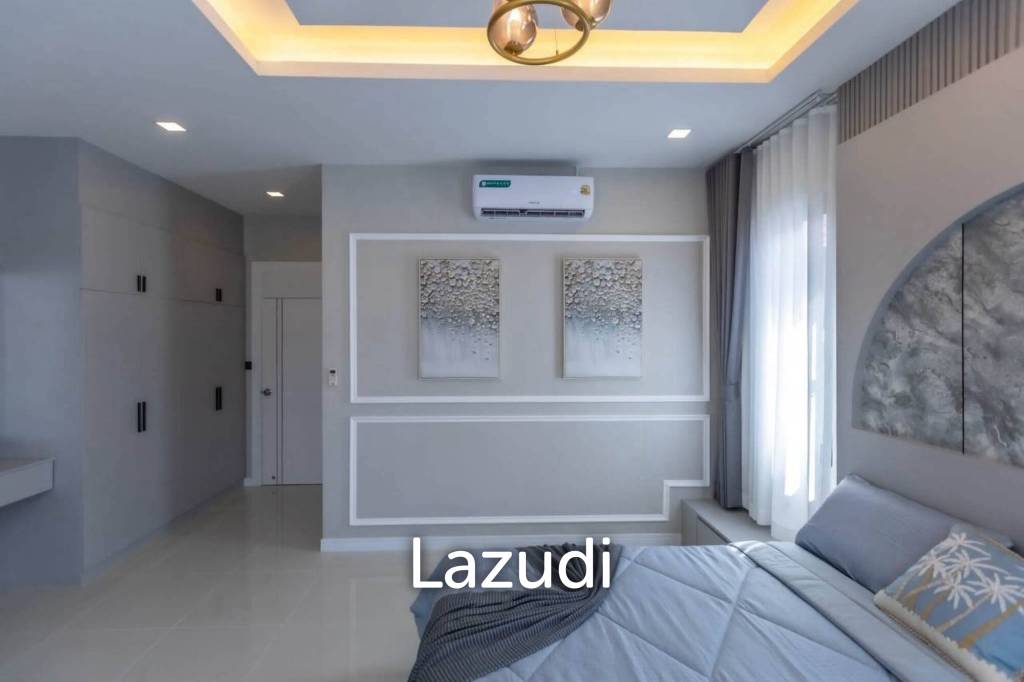 picture Fully Renovated Modern Luxury 3-Bed House in Nidacha Village - 15/30