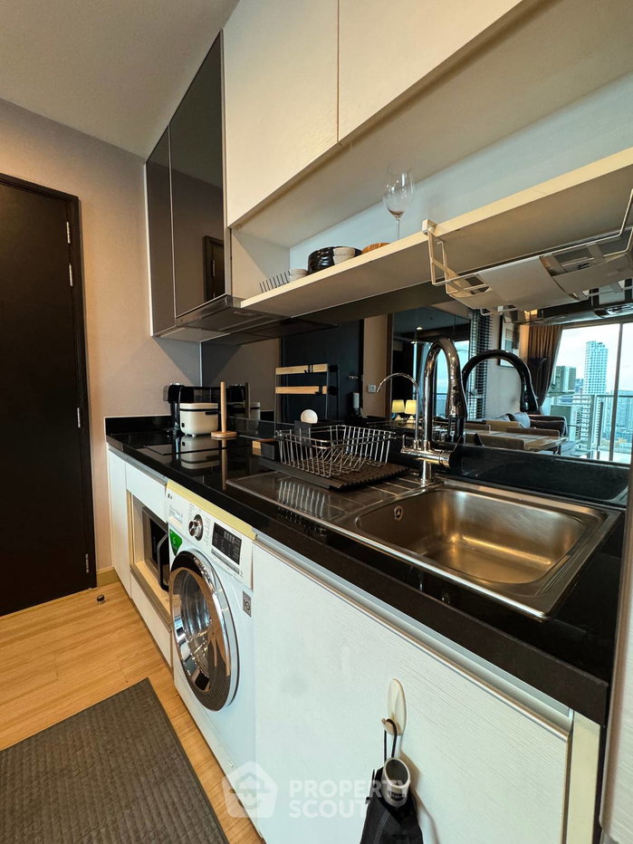 picture 31st-Floor 1-BR Sky Walk Residences, 200m To BTS Phra Khanong (ID 3458051) - 4/15