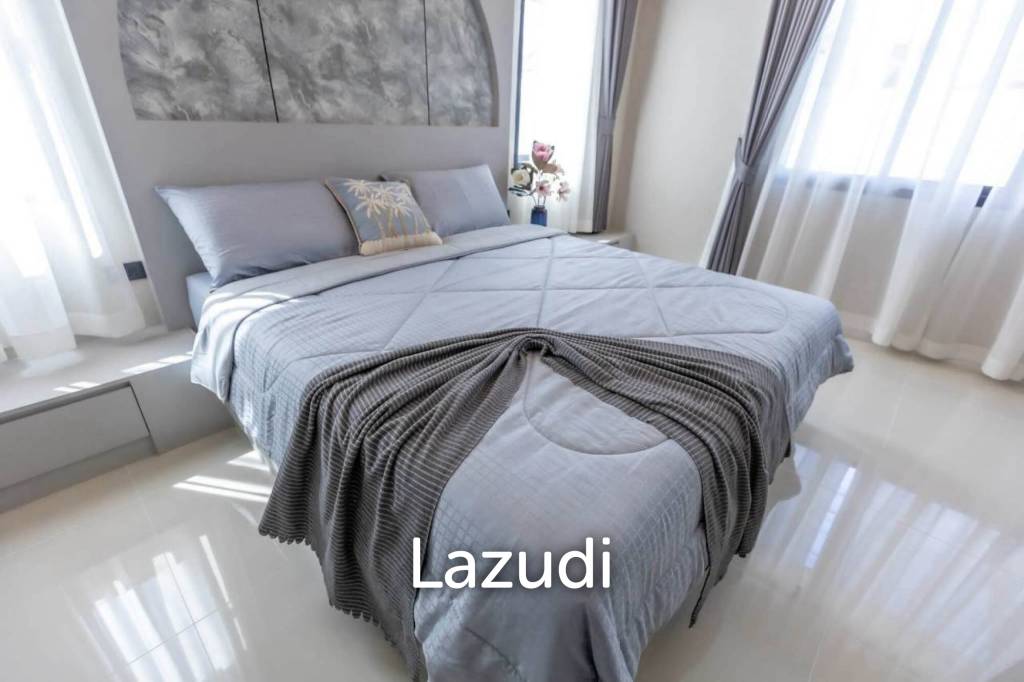 picture Fully Renovated Modern Luxury 3-Bed House in Nidacha Village - 13/30