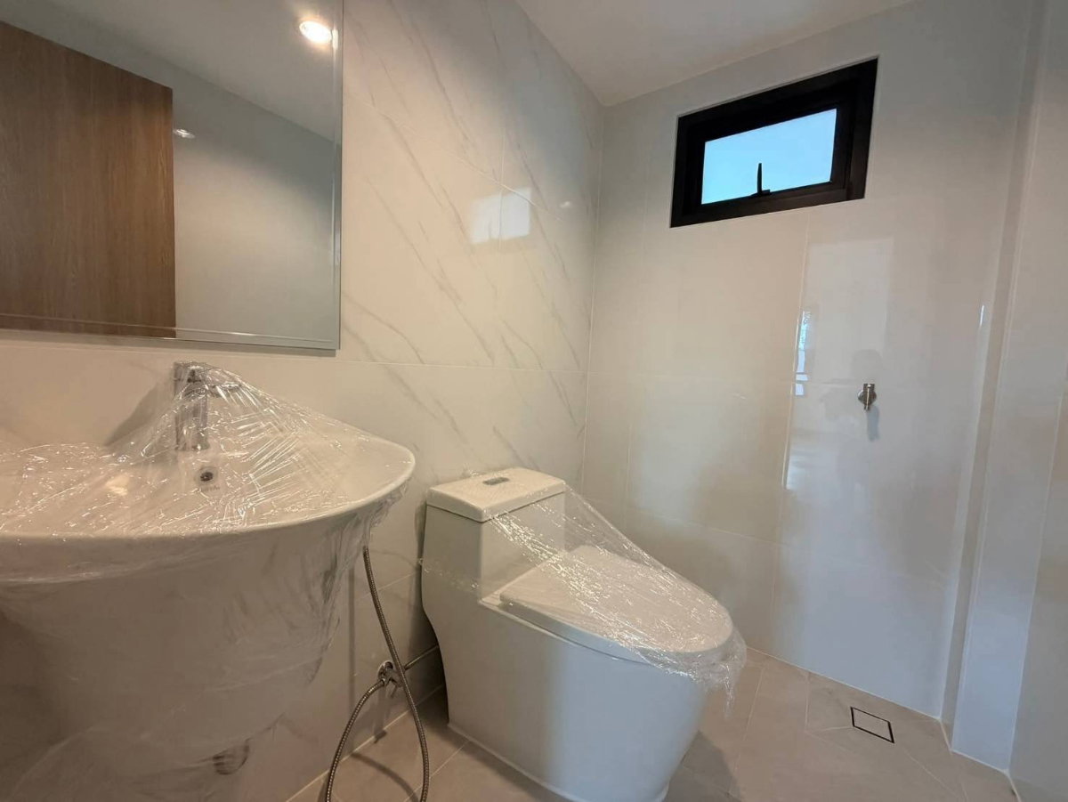 รูป ขายบ้านเดี่ยว 2 ชั้น บ้านมณีรินทร์ รัตนาธิเบศร์ แปลงหัวมุม 4 ห้องนอน 4 ห้องน้ำ ฟรีค่าโอน - รูปที่ 13/14